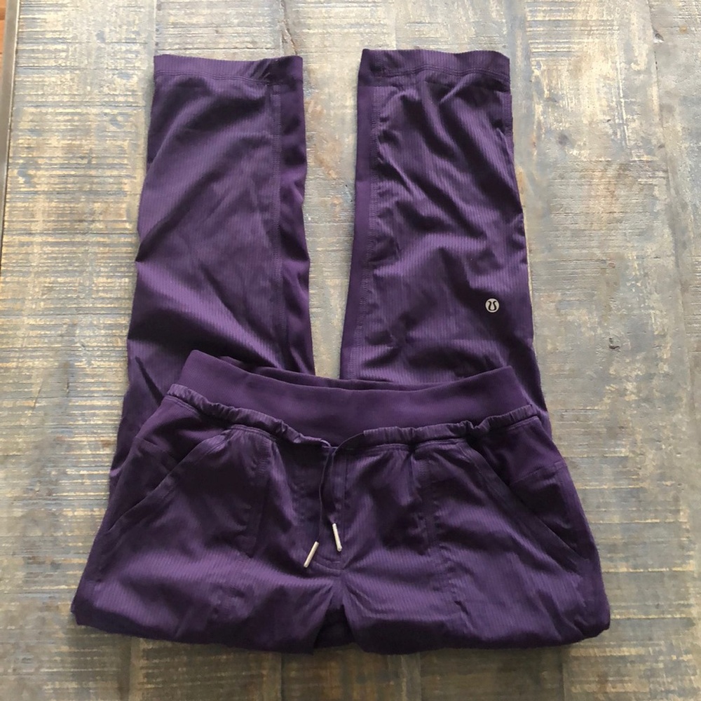 LULULEMON street to studio crop pant SZ 4